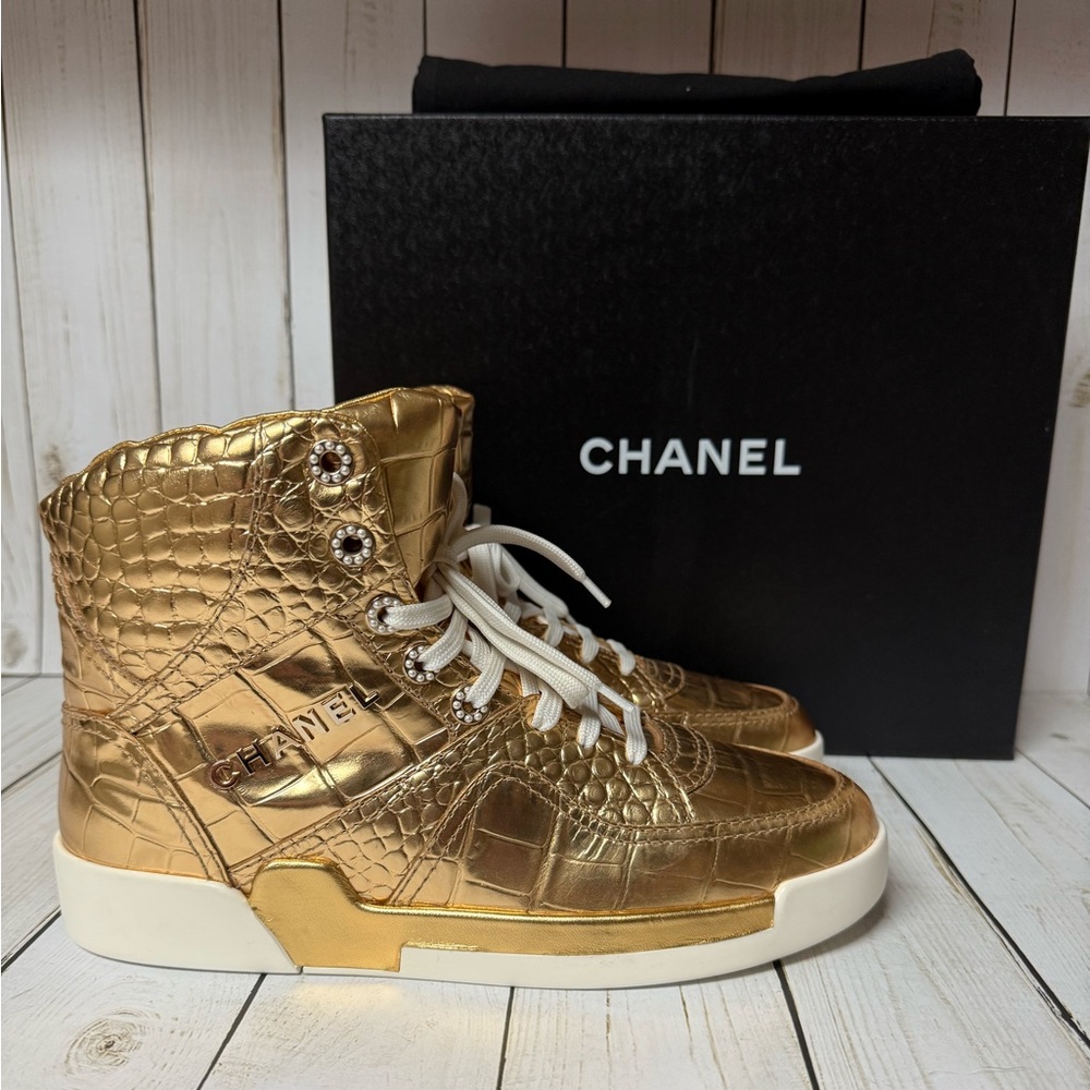 Chanel Metallic Crocodile Embossed Leather High Top Sneakers Gold Sz 39.5 / 9.5